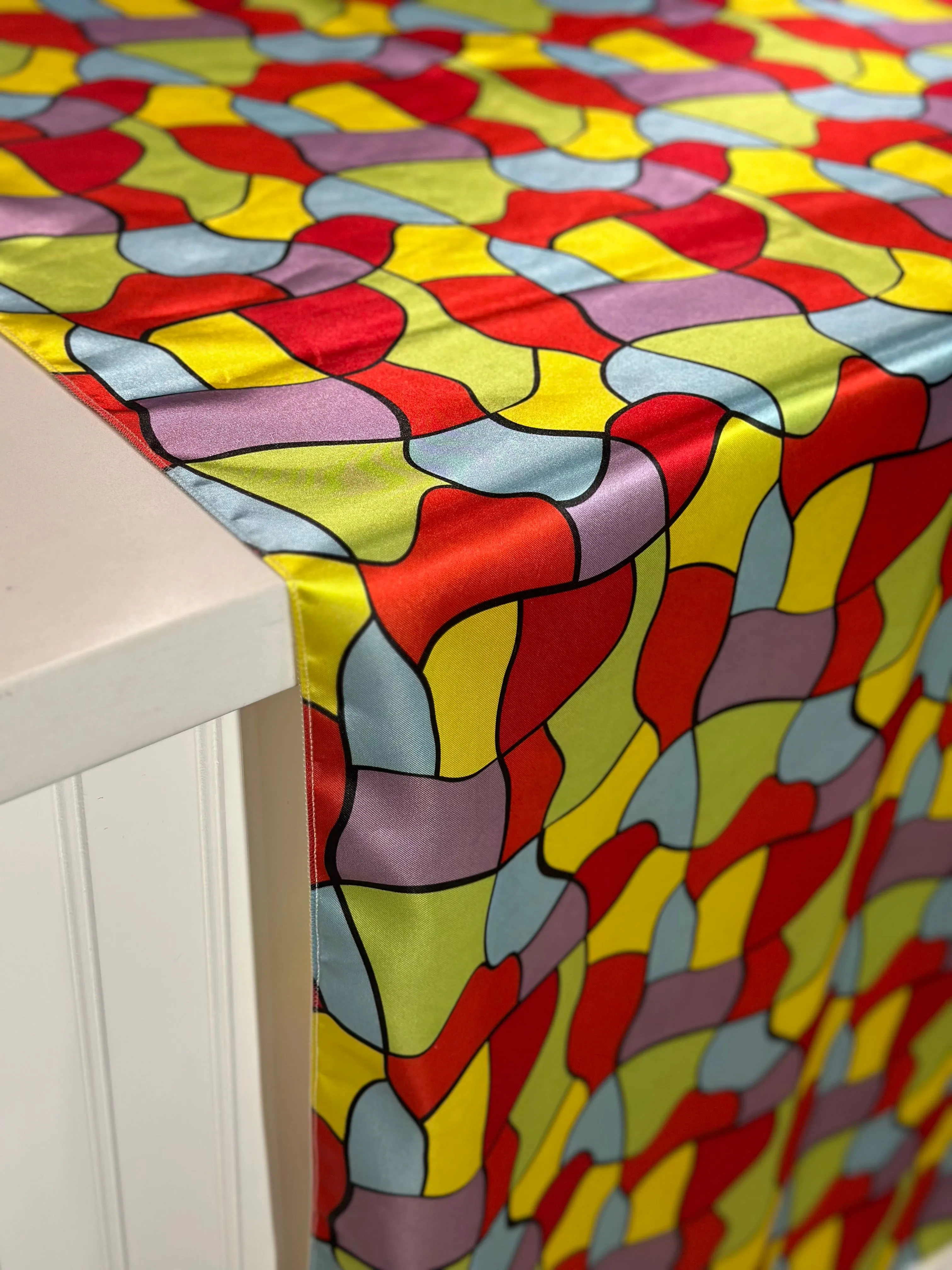 10pcs - Puzzle Piece Print Table Linen 132" Round