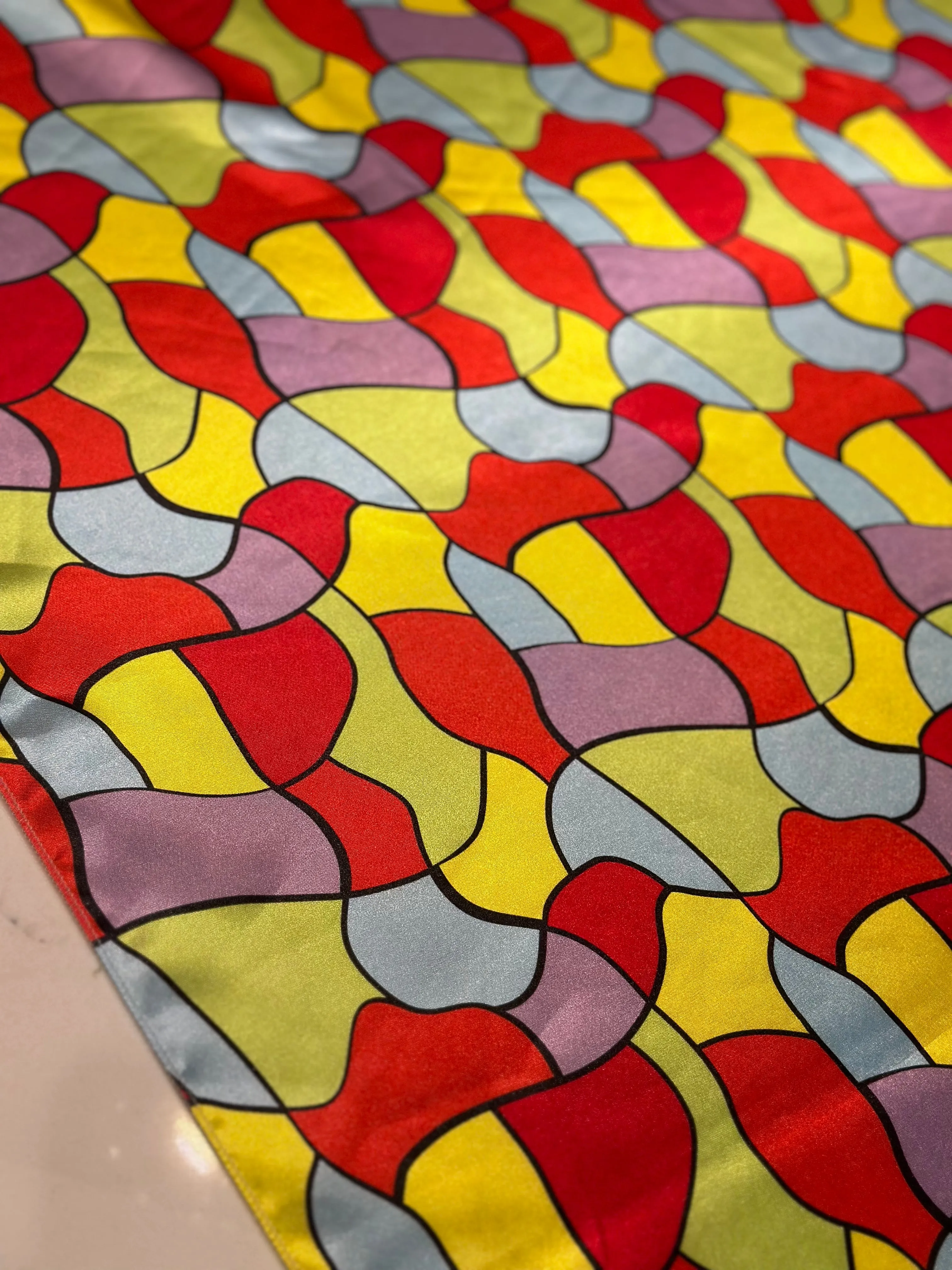 10pcs - Puzzle Piece Print Table Linen 132" Round
