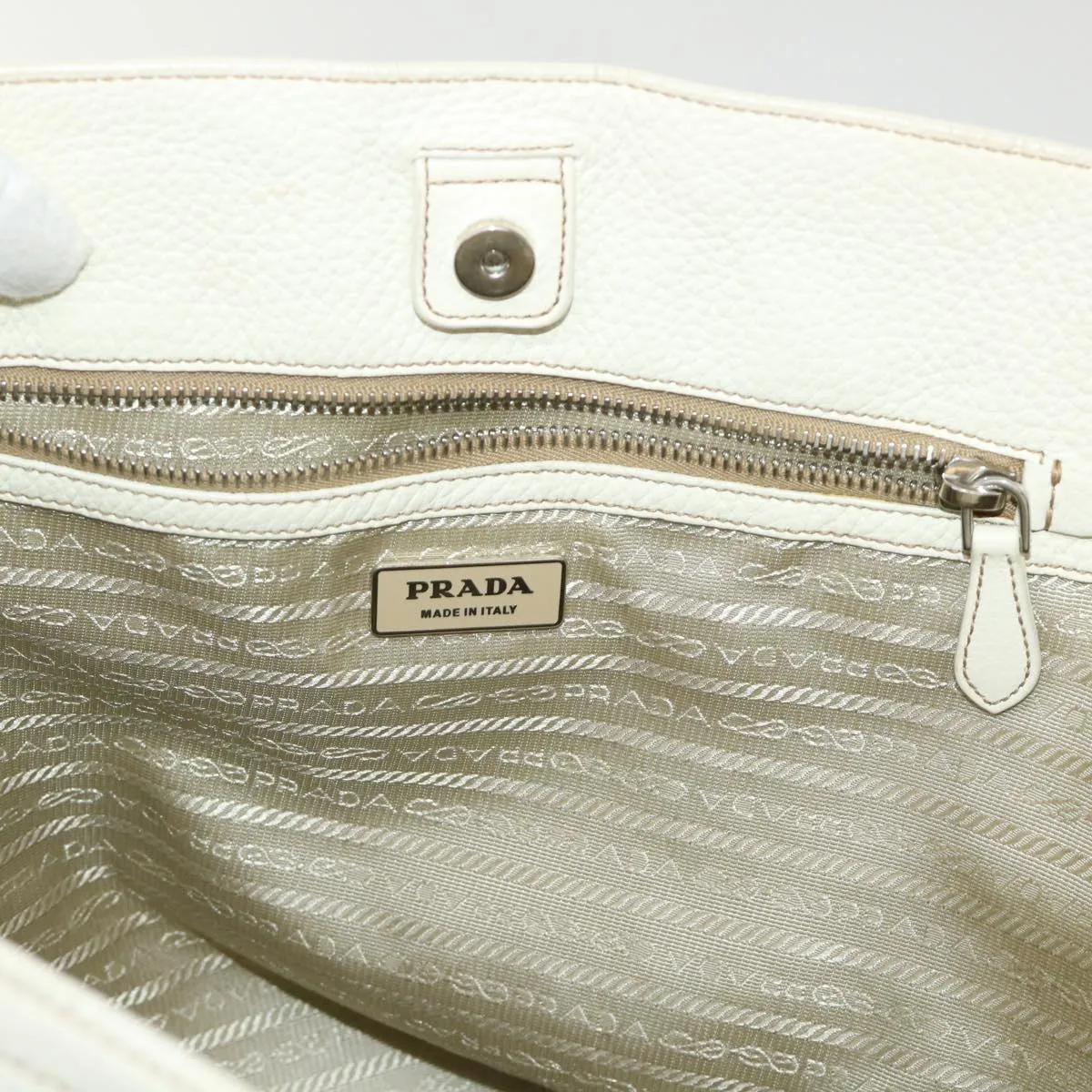 Prada Vitello