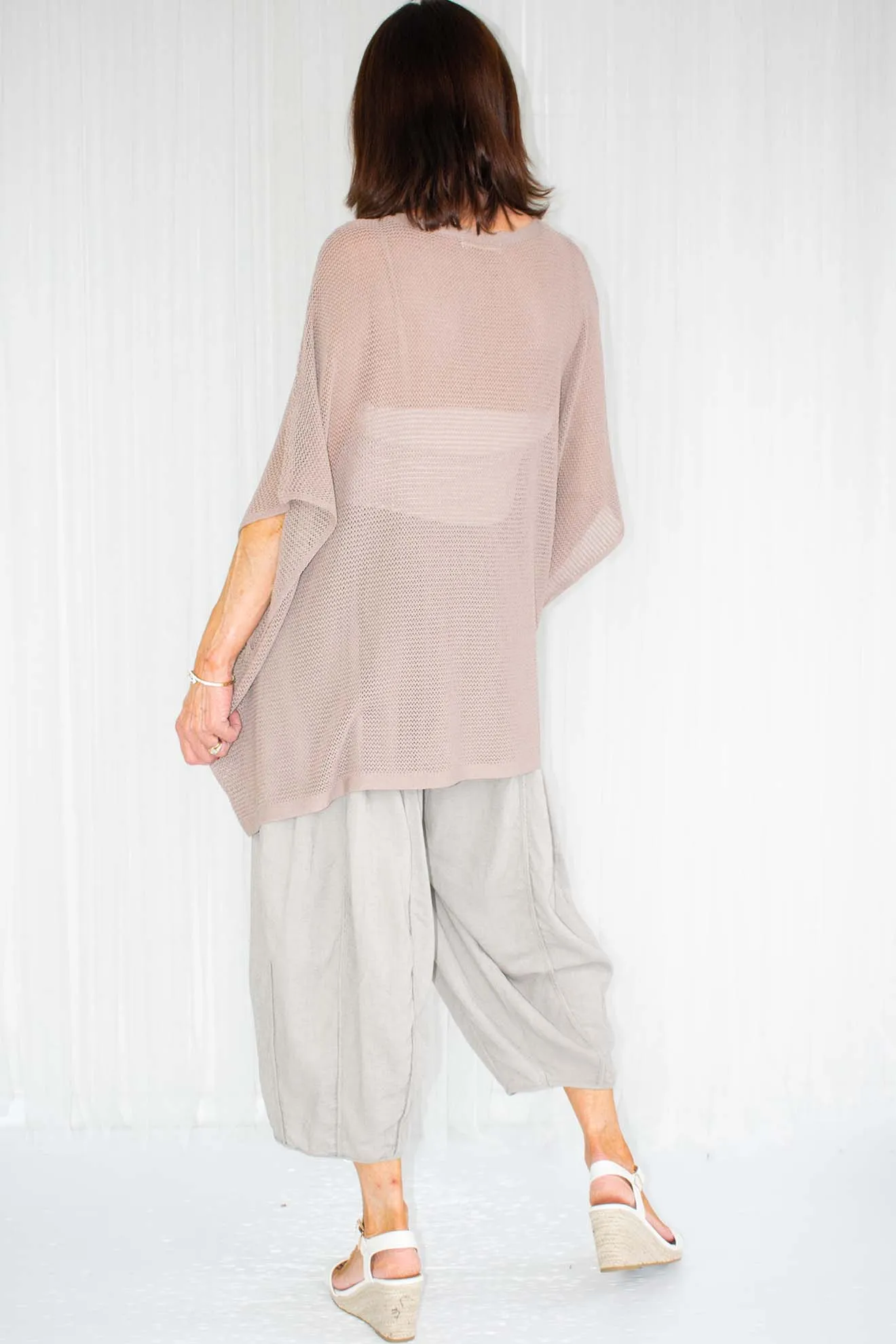 Sarana Slouch Batwing Fine Knit in Mocha