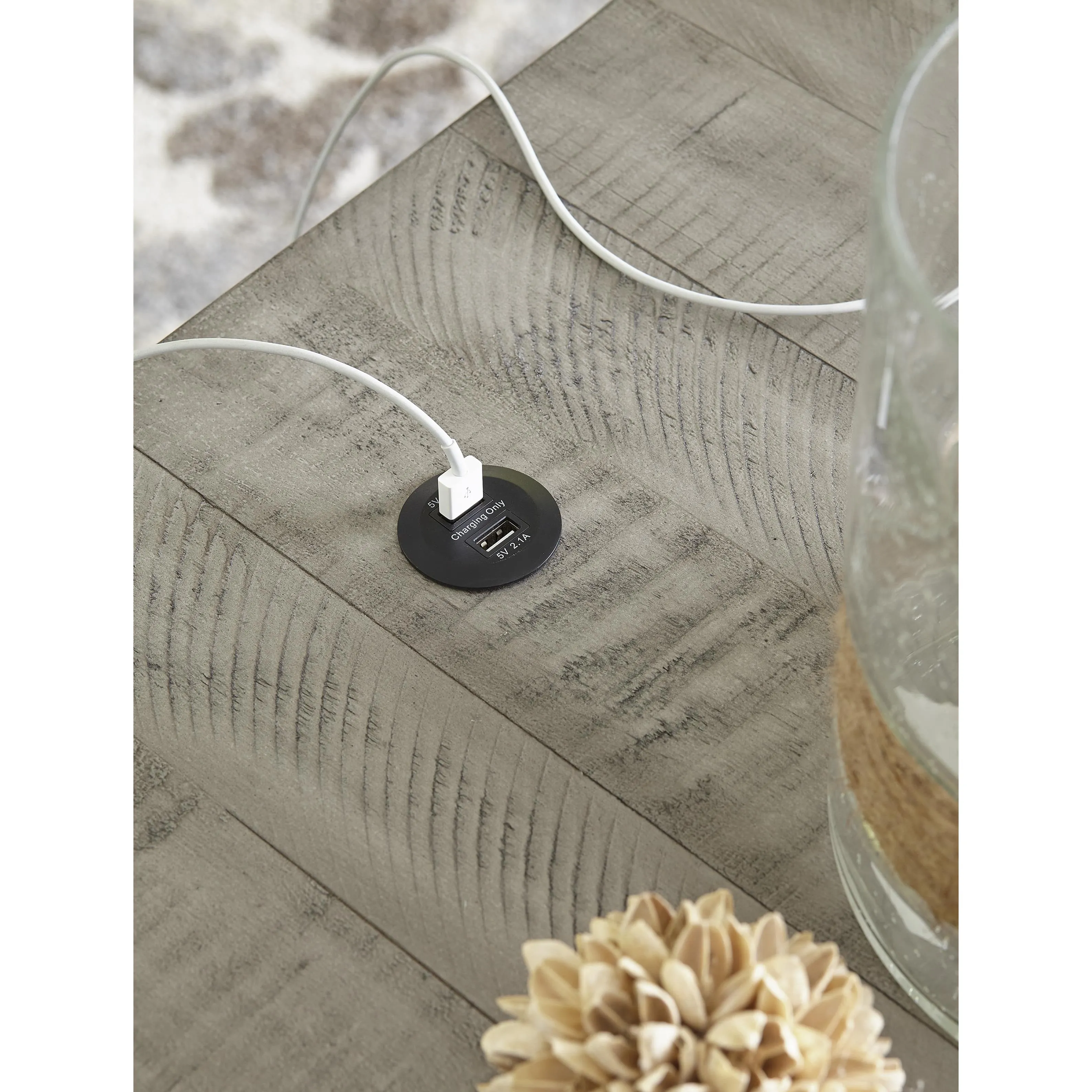 Signature Design by Ashley Krystanza End Table T990-3